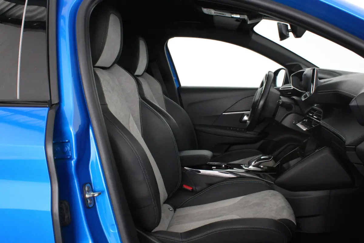 EV GT Line 50 kWh > Full LED/Stoelverwarming/Camera/17inch/Keyless