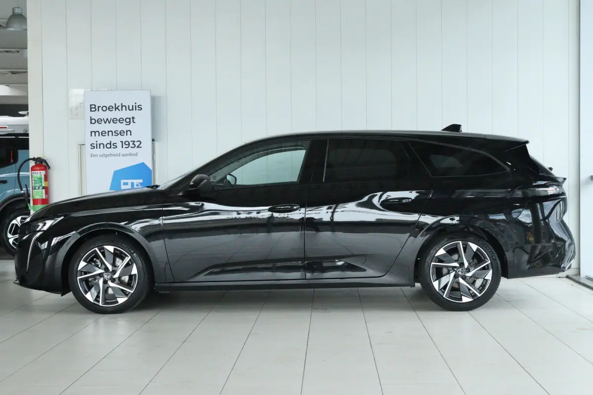 1.2 Turbo Allure Pack Business | Adapt. Cruise | Camera | Dodehoekdetectie | Navi | Carplay | Climate | Keyless | LED | LMV |