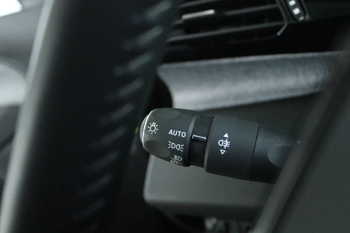 1.2 Turbo Allure Pack Business | Adapt. Cruise | Camera | Dodehoekdetectie | Navi | Carplay | Climate | Keyless | LED | LMV |