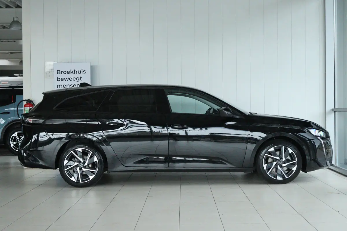 1.2 Turbo Allure Pack Business | Adapt. Cruise | Camera | Dodehoekdetectie | Navi | Carplay | Climate | Keyless | LED | LMV |