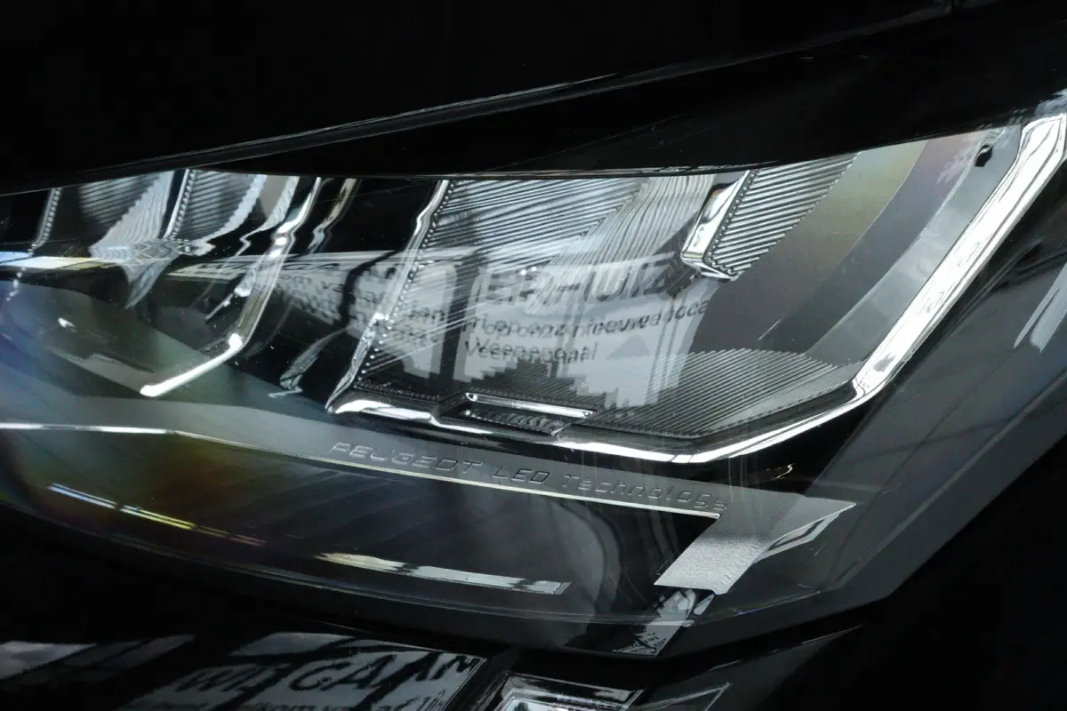 1.2 Turbo Allure Pack Business | Adapt. Cruise | Camera | Dodehoekdetectie | Navi | Carplay | Climate | Keyless | LED | LMV |