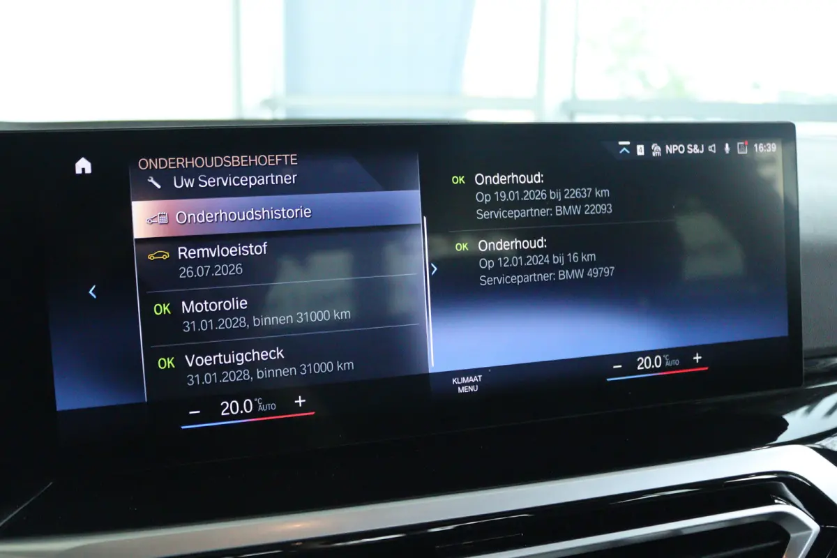 220i M-Sport | Cruise Control | Camera | Keyless | Stuur+Stoelverwarming | Widescreen | HiFi | 19 Inch | Navi | Carplay