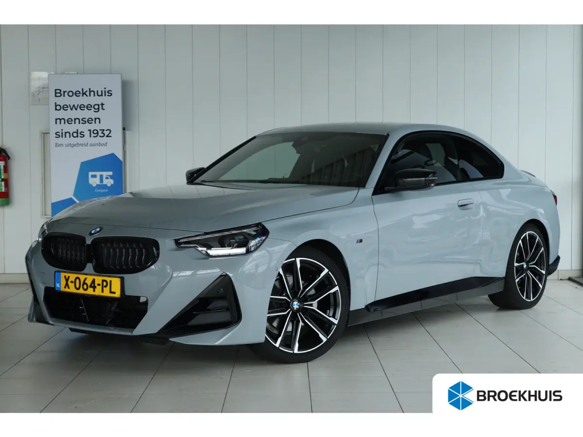 220i M-Sport | Cruise Control | Camera | Keyless | Stuur+Stoelverwarming | Widescreen | HiFi | 19 Inch | Navi | Carplay