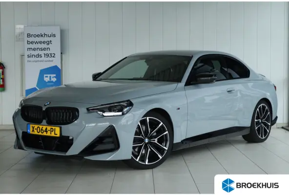 220i M-Sport | Cruise Control | Camera | Keyless | Stuur+Stoelverwarming | Widescreen | HiFi | 19 Inch | Navi | Carplay