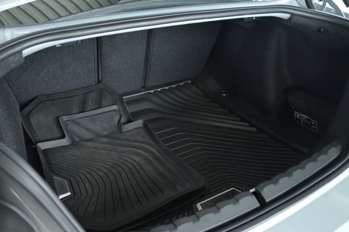 220i M-Sport | Cruise Control | Camera | Keyless | Stuur+Stoelverwarming | Widescreen | HiFi | 19 Inch | Navi | Carplay