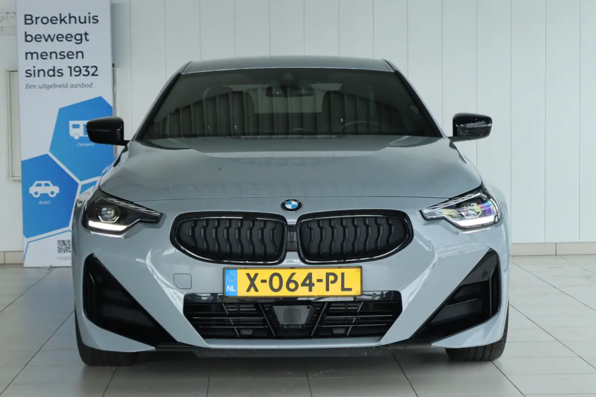220i M-Sport | Cruise Control | Camera | Keyless | Stuur+Stoelverwarming | Widescreen | HiFi | 19 Inch | Navi | Carplay