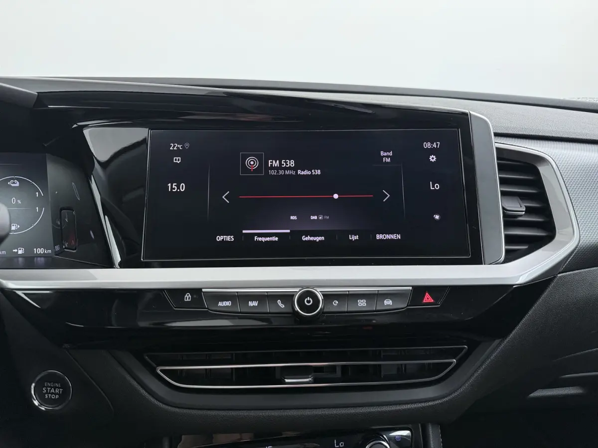 1.6 Turbo Plug-In Hybrid GS Line | Adaptieve Cruise Control | Stoel en stuurwiel verwarming | | Achteruitrijcamera | Afwijkende dakkleur | Apple Carplay/Android Auto|telefoonintegratie premi