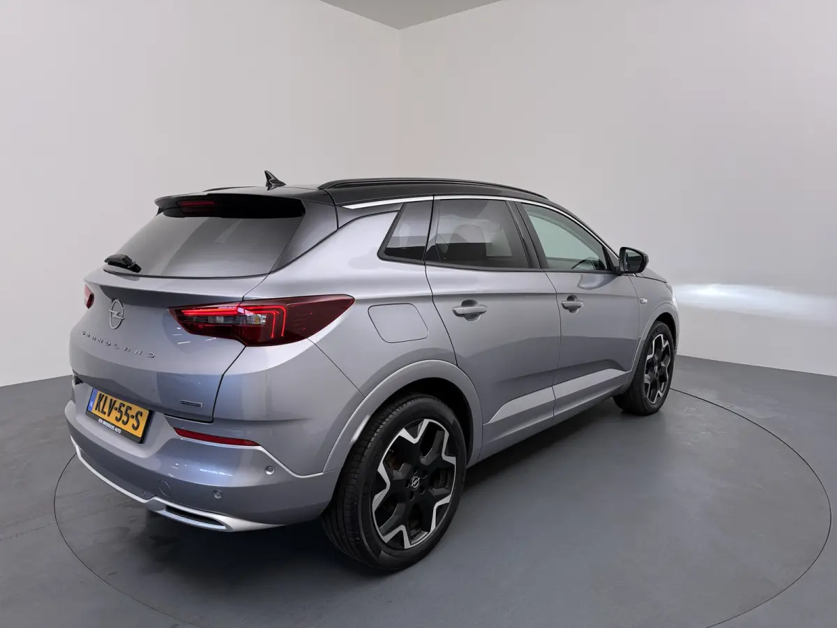 1.6 Turbo Plug-In Hybrid GS Line | Adaptieve Cruise Control | Stoel en stuurwiel verwarming | | Achteruitrijcamera | Afwijkende dakkleur | Apple Carplay/Android Auto|telefoonintegratie premi