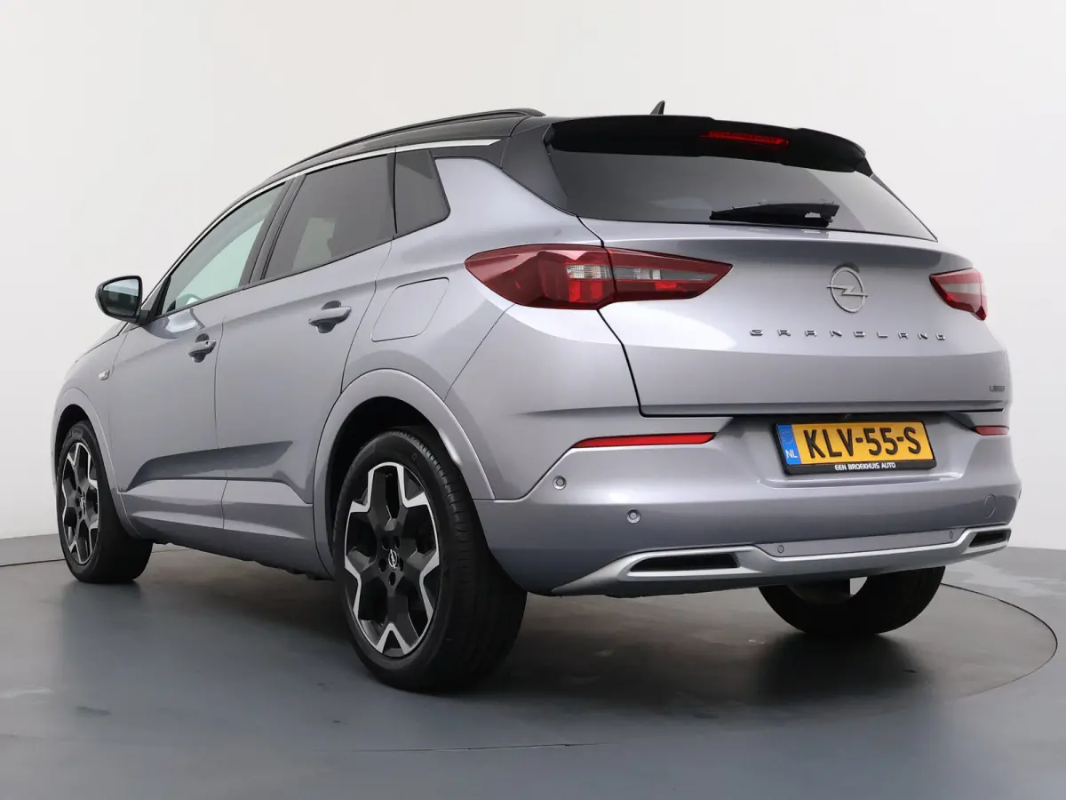 1.6 Turbo Plug-In Hybrid GS Line | Adaptieve Cruise Control | Stoel en stuurwiel verwarming | | Achteruitrijcamera | Afwijkende dakkleur | Apple Carplay/Android Auto|telefoonintegratie premi