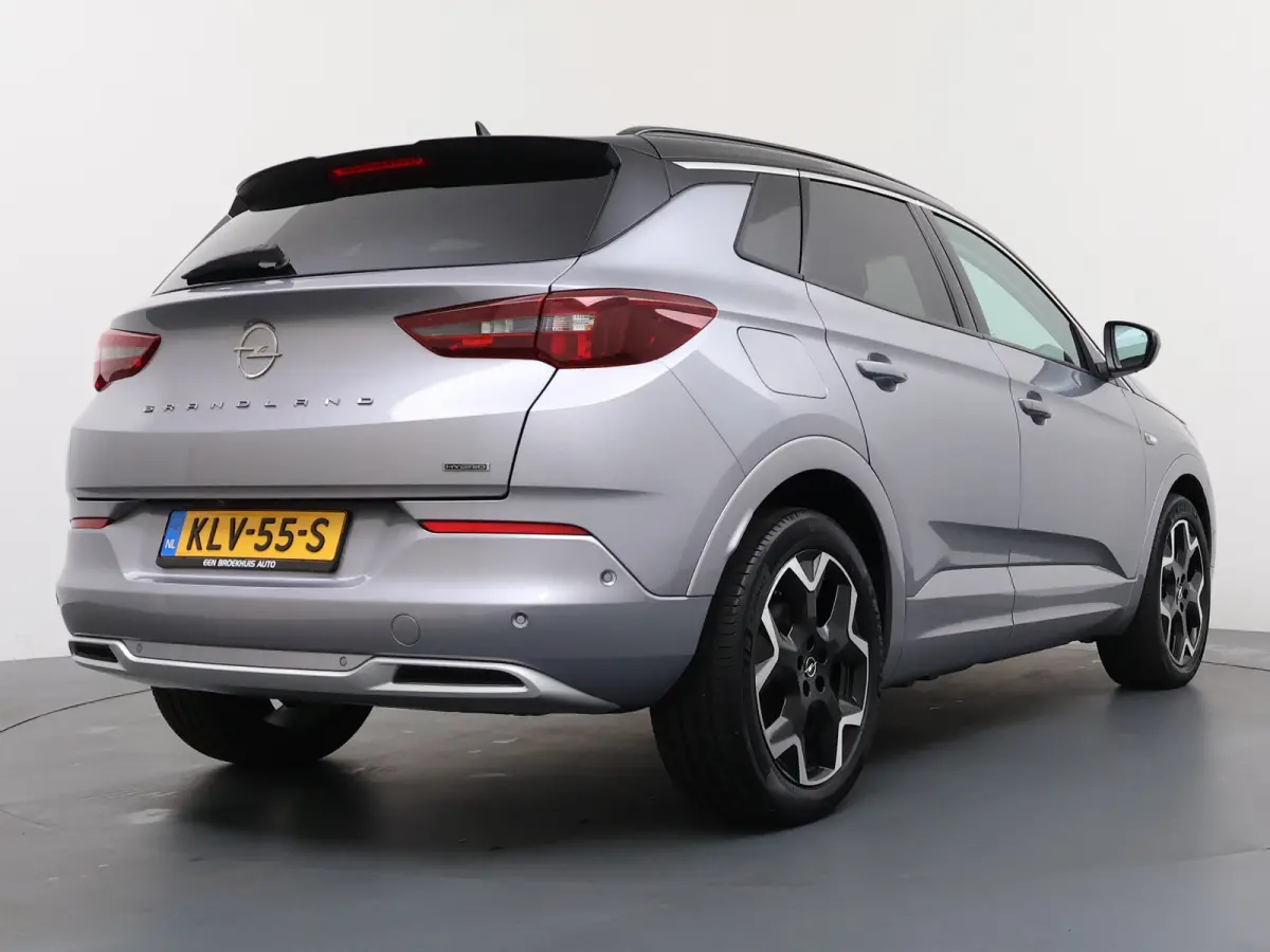 1.6 Turbo Plug-In Hybrid GS Line | Adaptieve Cruise Control | Stoel en stuurwiel verwarming | | Achteruitrijcamera | Afwijkende dakkleur | Apple Carplay/Android Auto|telefoonintegratie premi