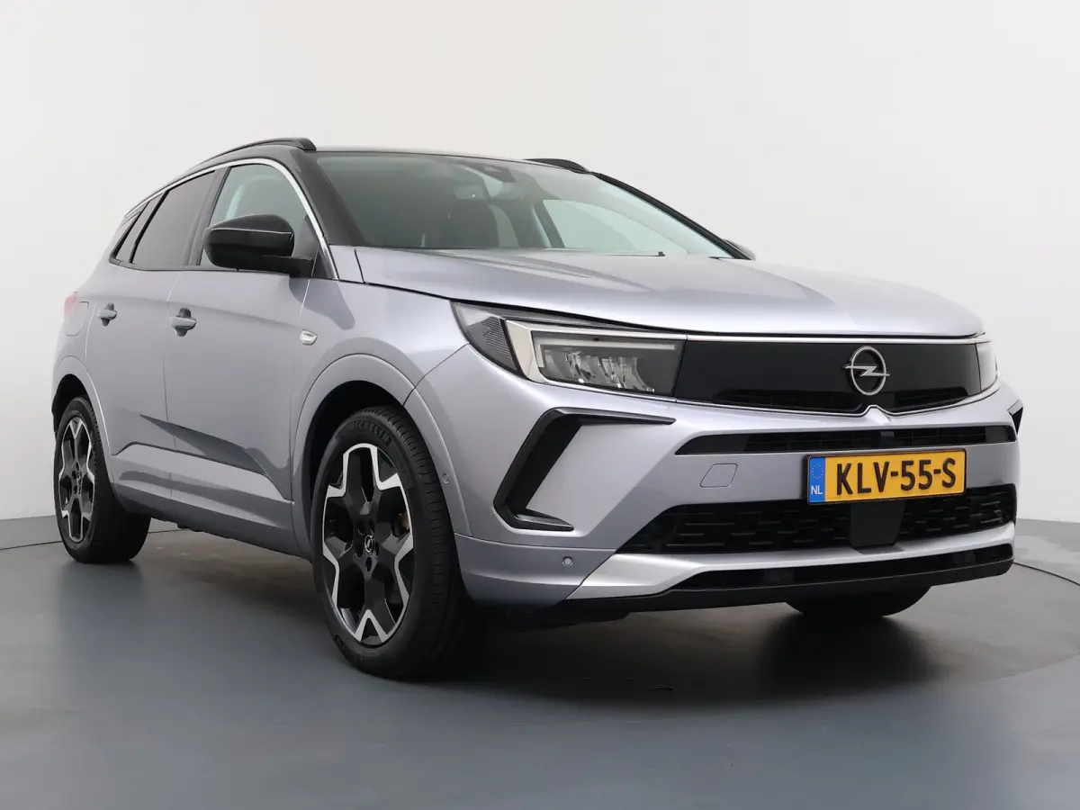 1.6 Turbo Plug-In Hybrid GS Line | Adaptieve Cruise Control | Stoel en stuurwiel verwarming | | Achteruitrijcamera | Afwijkende dakkleur | Apple Carplay/Android Auto|telefoonintegratie premi