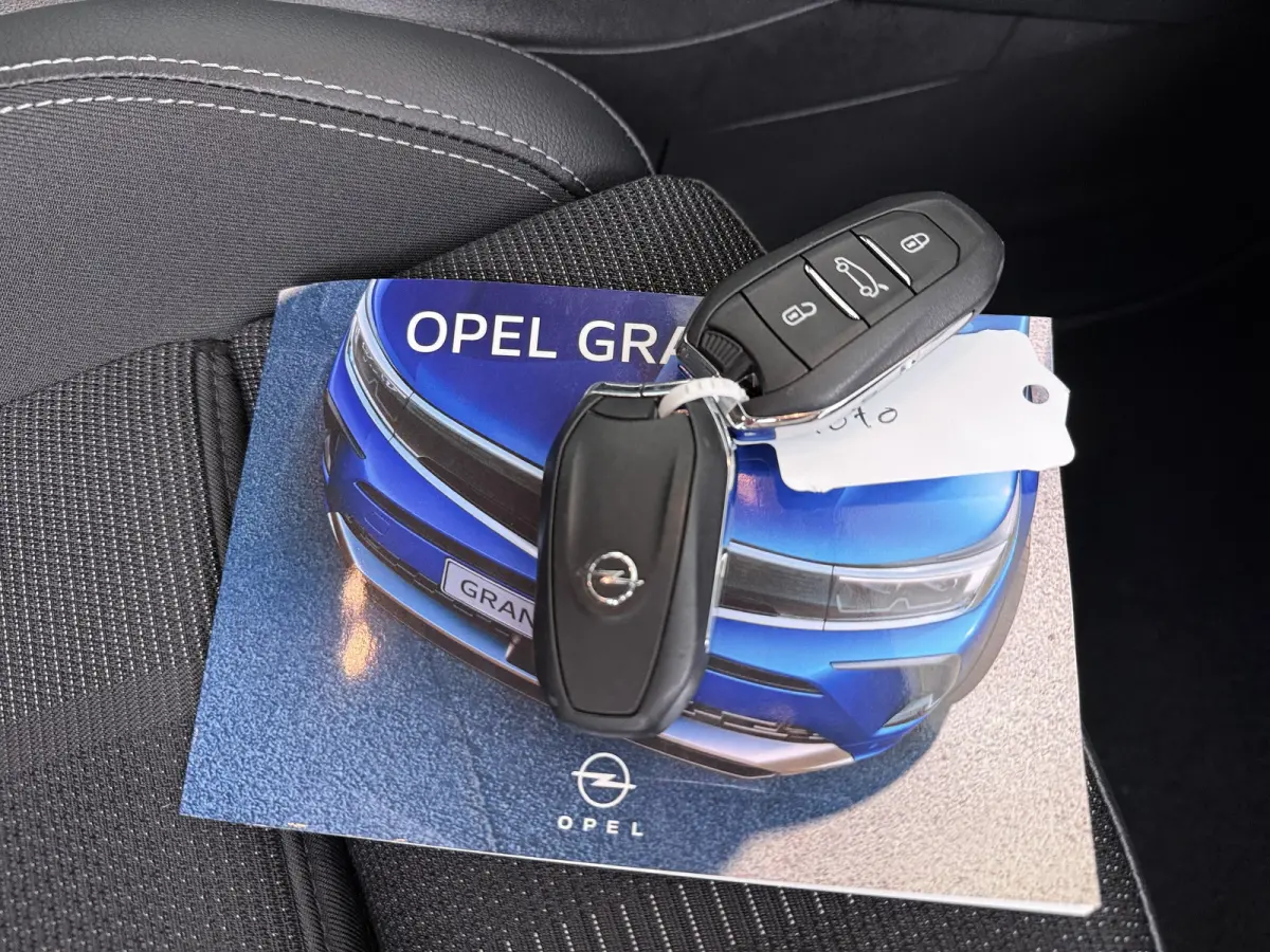 1.6 Turbo Plug-In Hybrid GS Line | Adaptieve Cruise Control | Stoel en stuurwiel verwarming | | Achteruitrijcamera | Afwijkende dakkleur | Apple Carplay/Android Auto|telefoonintegratie premi