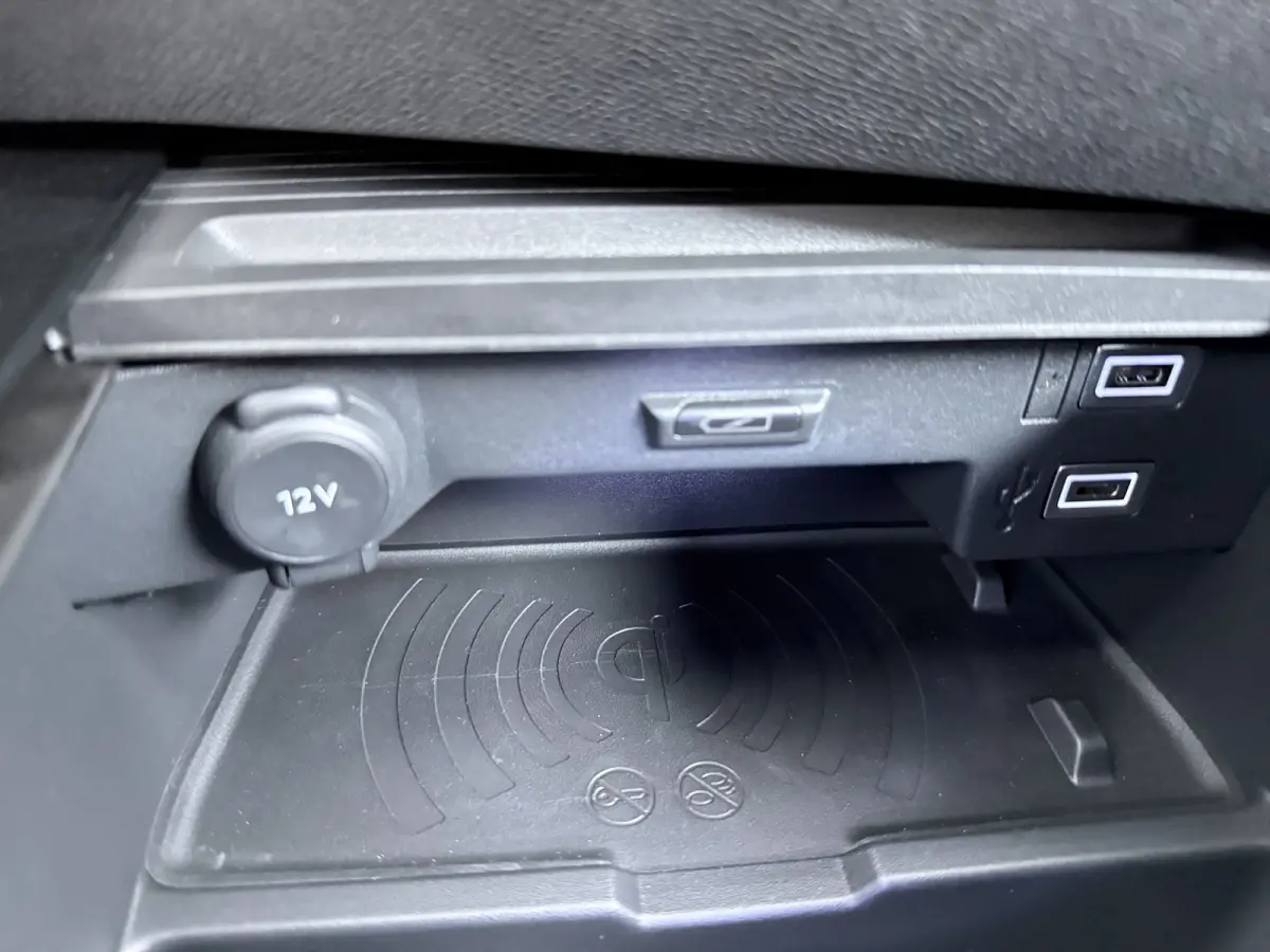 Business Edition | ND | 11 kW boordlader (3-fase) | Achteruitrijcamera | Adaptive Cruise Control
