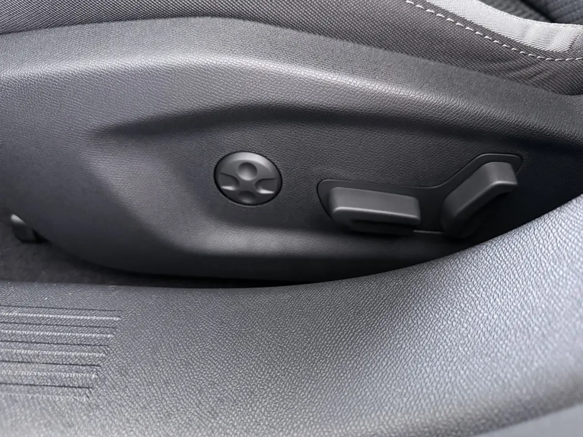 Business Edition | ND | 11 kW boordlader (3-fase) | Achteruitrijcamera | Adaptive Cruise Control