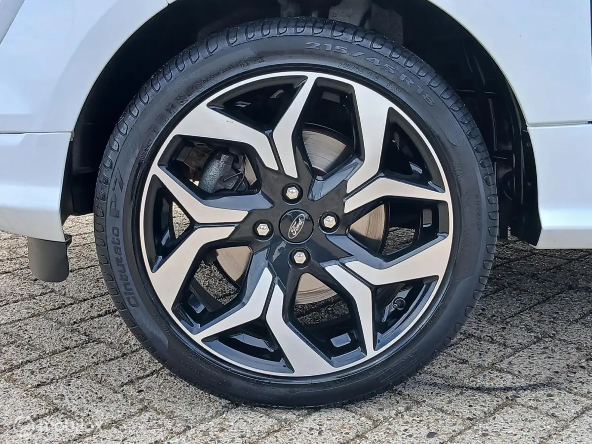 1.0 EcoBoost ST-Line 140 PK