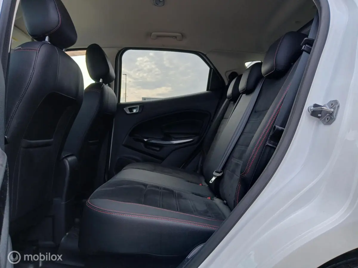 1.0 EcoBoost ST-Line 140 PK