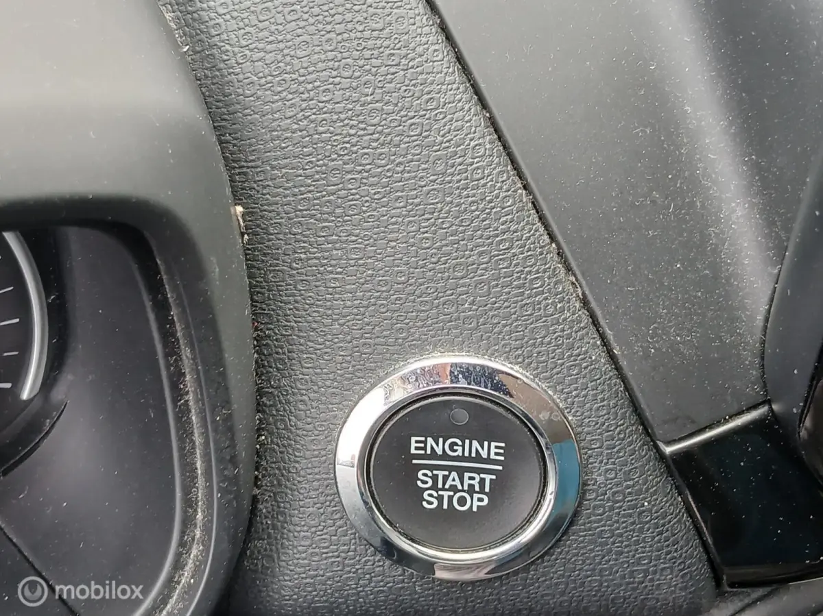 1.0 EcoBoost ST-Line 140 PK