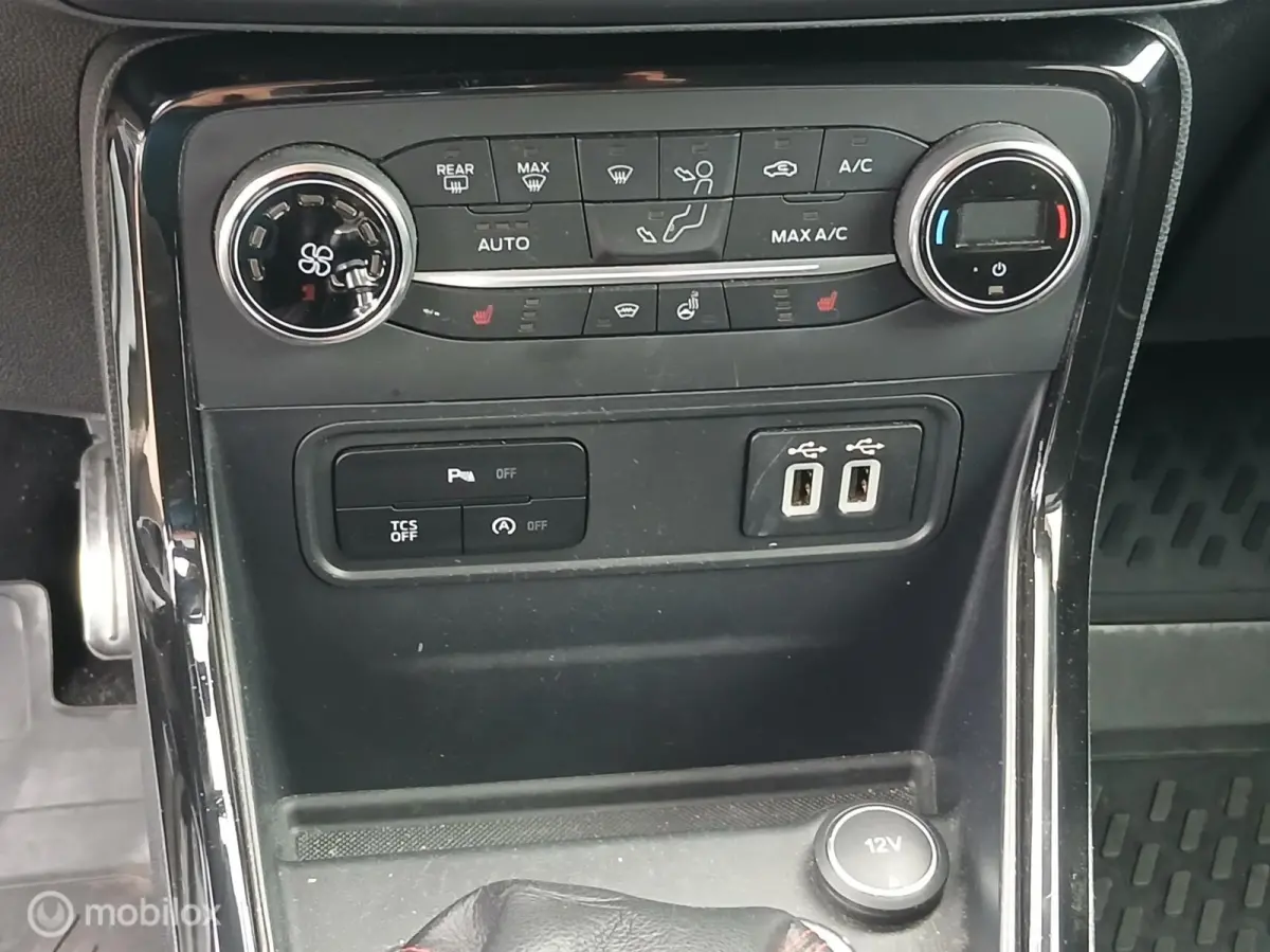 1.0 EcoBoost ST-Line 140 PK