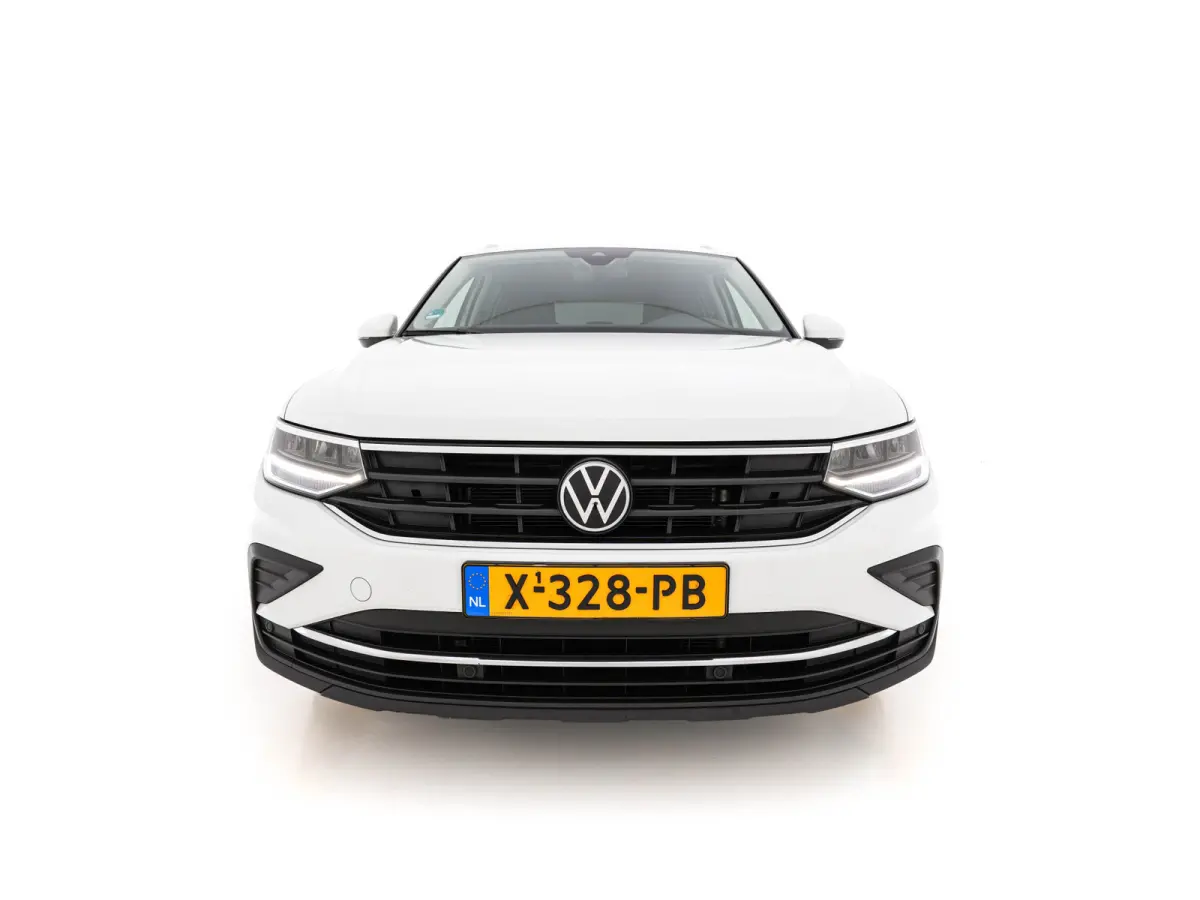 1.5 TSI Life Business Mild-Hybrid (INCL-BTW) Aut. *FULL-LED | ERGONOMIC-SPORTSEATS | KEYLESS | DAB | CARPLAY | ADAPTIVE-CRUISE | PRIVACY-GLASS | NAVI-FULLMAP | DIGI-COCKPIT | SHIFTPADDLES | 