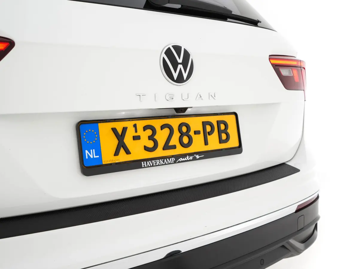 1.5 TSI Life Business Mild-Hybrid (INCL-BTW) Aut. *FULL-LED | ERGONOMIC-SPORTSEATS | KEYLESS | DAB | CARPLAY | ADAPTIVE-CRUISE | PRIVACY-GLASS | NAVI-FULLMAP | DIGI-COCKPIT | SHIFTPADDLES | 