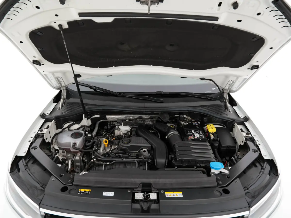 1.5 TSI Life Business Mild-Hybrid (INCL-BTW) Aut. *FULL-LED | ERGONOMIC-SPORTSEATS | KEYLESS | DAB | CARPLAY | ADAPTIVE-CRUISE | PRIVACY-GLASS | NAVI-FULLMAP | DIGI-COCKPIT | SHIFTPADDLES | 