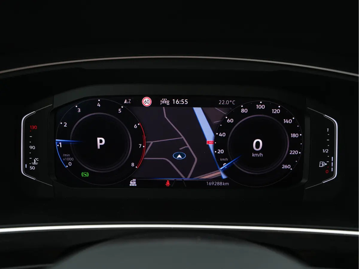 1.5 TSI Life Business Mild-Hybrid (INCL-BTW) Aut. *FULL-LED | ERGONOMIC-SPORTSEATS | KEYLESS | DAB | CARPLAY | ADAPTIVE-CRUISE | PRIVACY-GLASS | NAVI-FULLMAP | DIGI-COCKPIT | SHIFTPADDLES | 