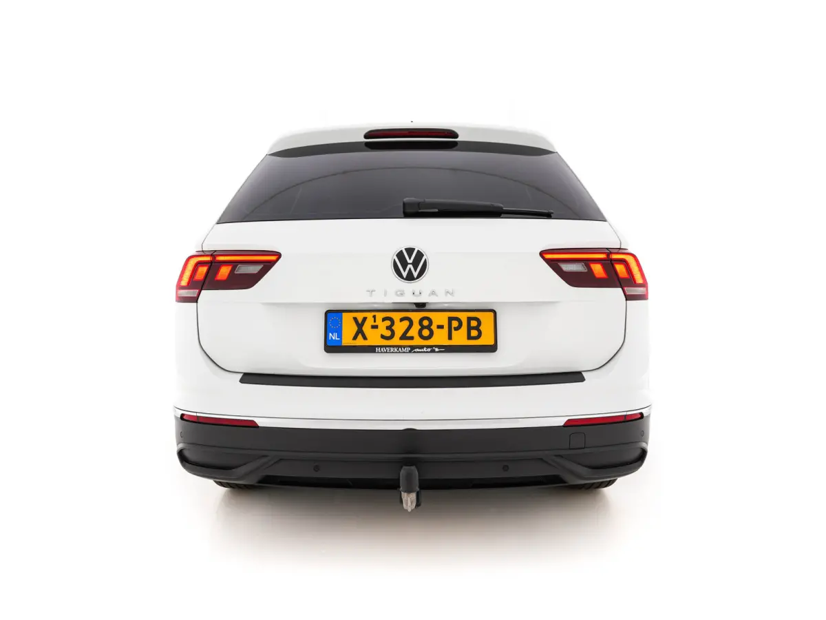1.5 TSI Life Business Mild-Hybrid (INCL-BTW) Aut. *FULL-LED | ERGONOMIC-SPORTSEATS | KEYLESS | DAB | CARPLAY | ADAPTIVE-CRUISE | PRIVACY-GLASS | NAVI-FULLMAP | DIGI-COCKPIT | SHIFTPADDLES | 