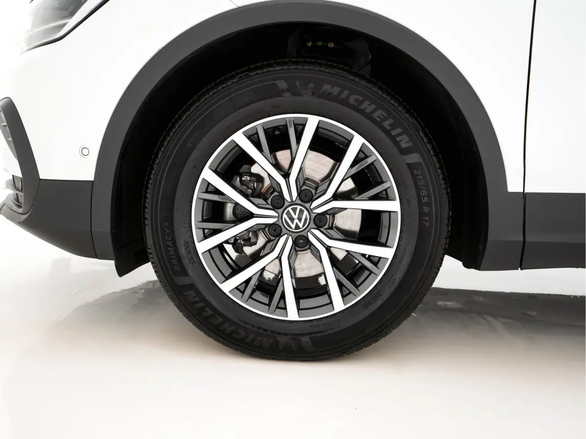 1.5 TSI Life Business Mild-Hybrid (INCL-BTW) Aut. *FULL-LED | ERGONOMIC-SPORTSEATS | KEYLESS | DAB | CARPLAY | ADAPTIVE-CRUISE | PRIVACY-GLASS | NAVI-FULLMAP | DIGI-COCKPIT | SHIFTPADDLES | 