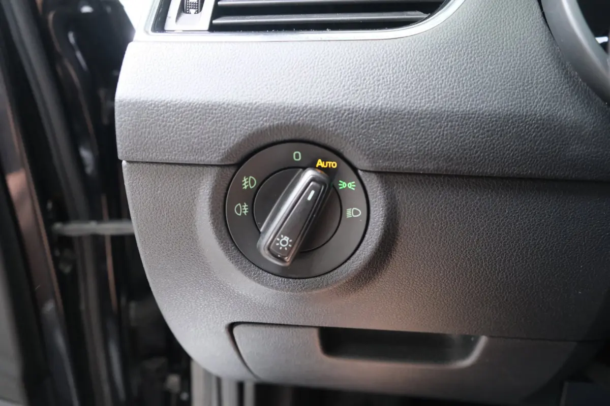 2.0 TDI Greentech Style Automaat > Export netto €6750,- <