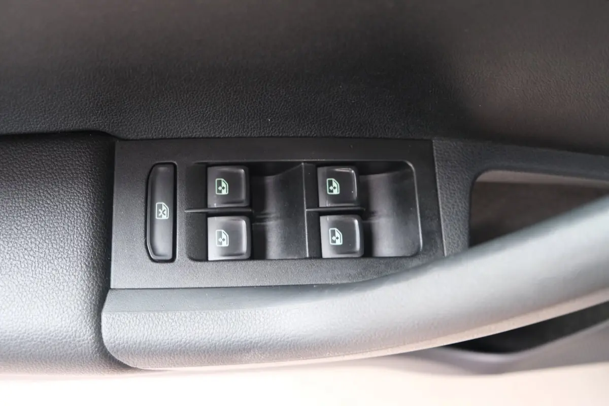 2.0 TDI Greentech Style Automaat > Export netto €6750,- <