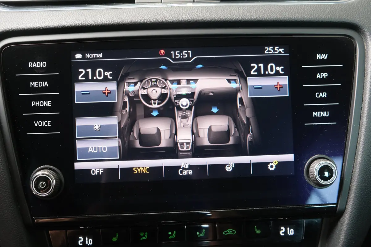2.0 TDI Greentech Style Automaat > Export netto €6750,- <