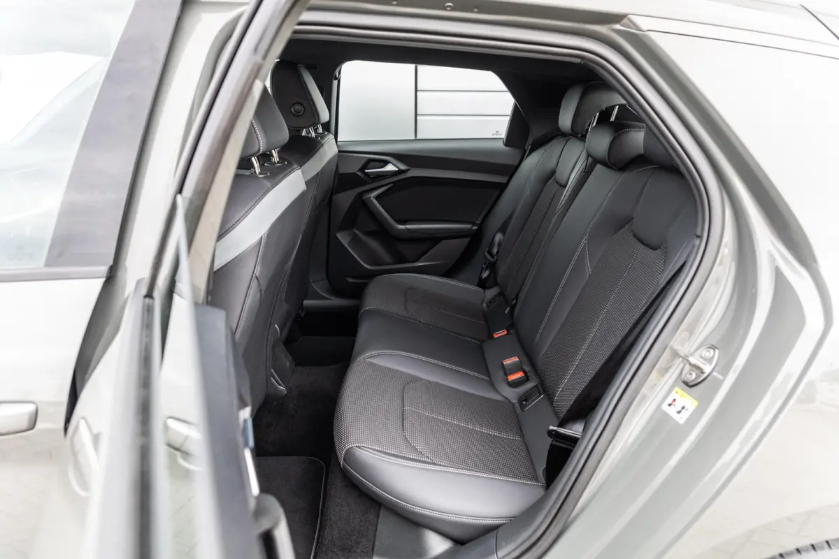 35 TFSI 150pk S-tronic S edition | Stoelverwarming | Autom. Airco | Afgevlakt Sportstuur
