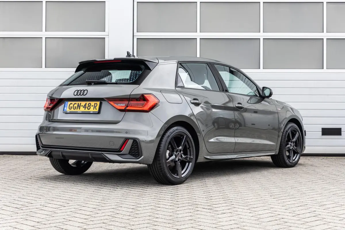 35 TFSI 150pk S-tronic S edition | Stoelverwarming | Autom. Airco | Afgevlakt Sportstuur