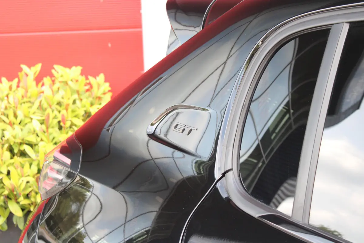 1.2 Hybrid 145PK AUTOMAAT GT | CAMERA VOOR + ACHTER | NAVIGATIE | DRAADLOZE APPLE CARPLAY/ANDROID AUTO | FULL LED KOPLAMPEN | LICHTMETALEN VELGEN 17" | DODEHOEK DETECTIE | DRAADLOZE TELEFOON