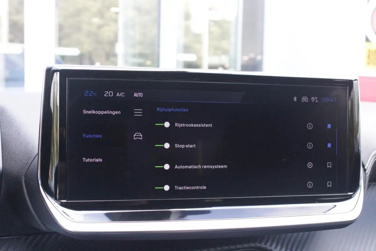 1.2 Hybrid 145PK AUTOMAAT GT | CAMERA VOOR + ACHTER | NAVIGATIE | DRAADLOZE APPLE CARPLAY/ANDROID AUTO | FULL LED KOPLAMPEN | LICHTMETALEN VELGEN 17" | DODEHOEK DETECTIE | DRAADLOZE TELEFOON