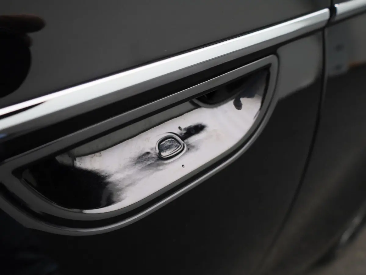 500e 42 kWh La Prima | CAMERA | PARKEERSENSOREN V+A | DODEHOEK DETECTIE | ADAPTIEF CRUISE CONTROL | KEYLESS |