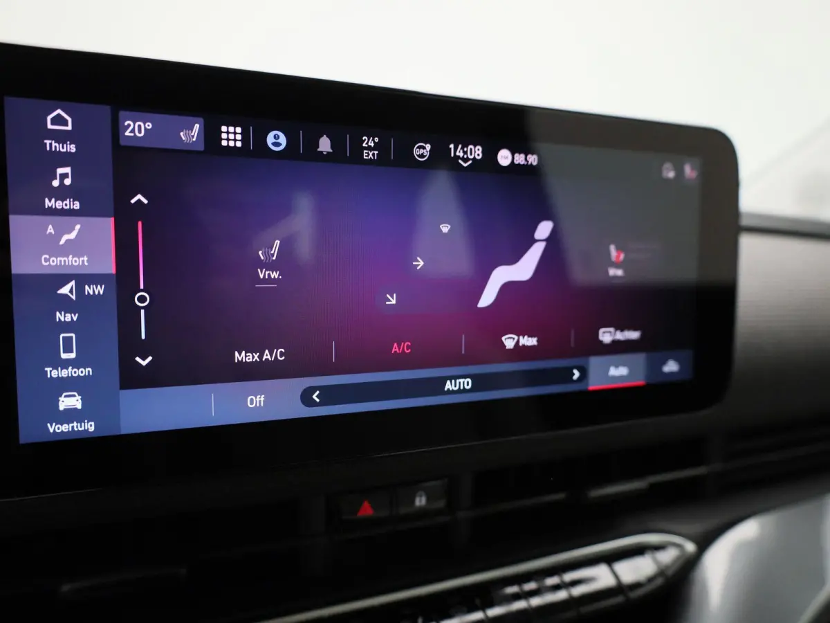 500e 42 kWh La Prima | CAMERA | PARKEERSENSOREN V+A | DODEHOEK DETECTIE | ADAPTIEF CRUISE CONTROL | KEYLESS |