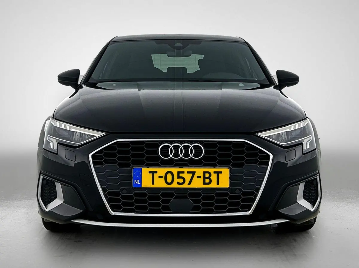 30 TFSI Advanced edition 110 PK l Cruise control l Navigatie l Airco l Parkeersensoren l Dimbare binnenspiegel l Audi virtual cockpit l Licht- en regensensor l Lichtmetalen wielen