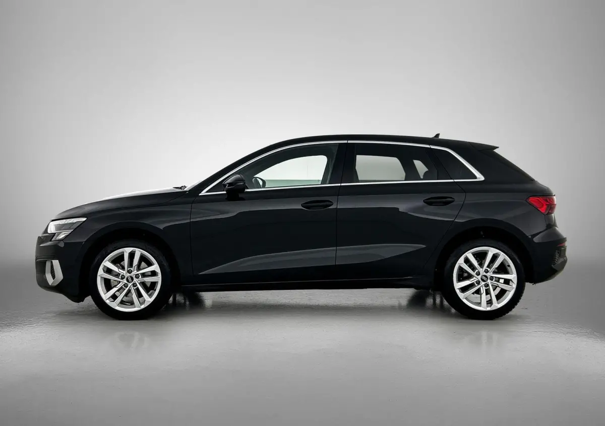 30 TFSI Advanced edition 110 PK l Cruise control l Navigatie l Airco l Parkeersensoren l Dimbare binnenspiegel l Audi virtual cockpit l Licht- en regensensor l Lichtmetalen wielen