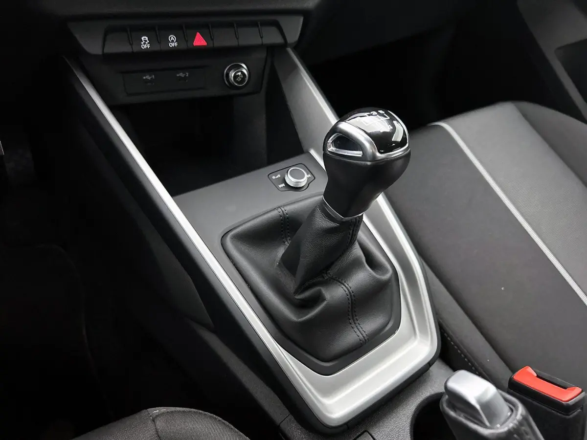 25 TFSI Pro Line 95 PK 1 eerdere eigenaar | Cruise Control | Stoelverwarming | Apple Carplay | Android Auto