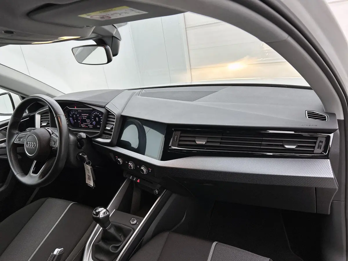 25 TFSI Pro Line 95 PK 1 eerdere eigenaar | Cruise Control | Stoelverwarming | Apple Carplay | Android Auto