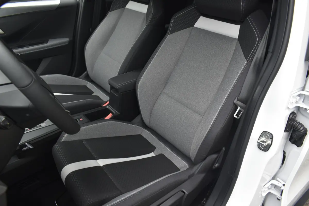 1.2 Turbo Hybrid GS Winter pakket Voorraad Voordeel 2+6 jaar Garantie