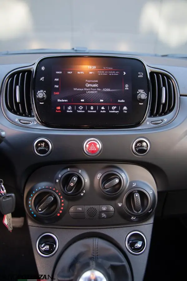 Fiat Abarth 1.4 T-Jet special series F595 500 165PK CarPlay Xenon