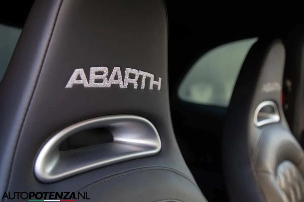 Fiat Abarth 1.4 T-Jet special series F595 500 165PK CarPlay Xenon