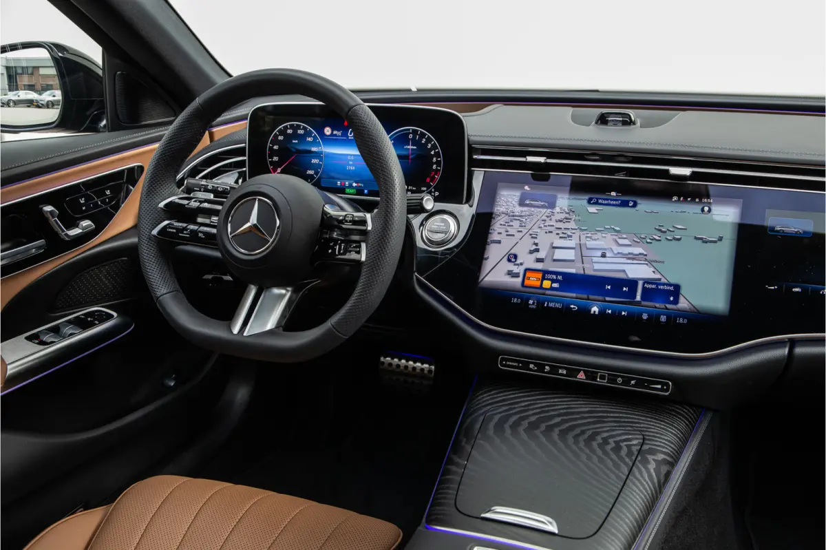300 e AMG Premium, Hyperscreen, Pano, Nightpakket, Distronic, 20"