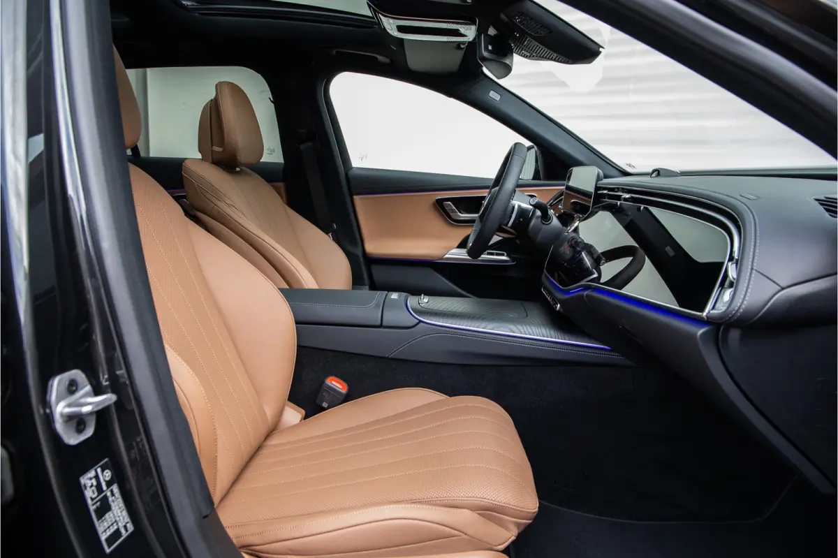 300 e AMG Premium, Hyperscreen, Pano, Nightpakket, Distronic, 20"