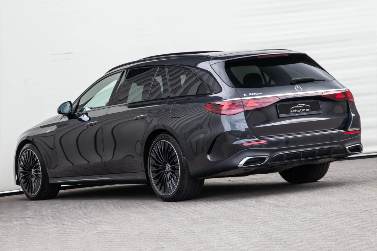 300 e AMG Premium, Hyperscreen, Pano, Nightpakket, Distronic, 20"