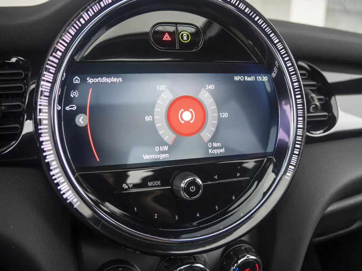 Cooper Yours leder | Panoramadak | Harman-Kardon