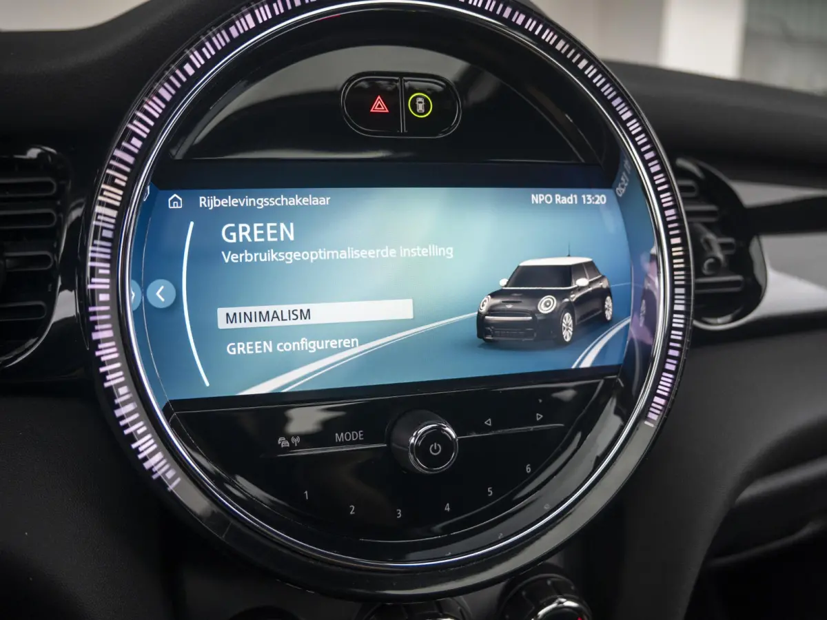 Cooper Yours leder | Panoramadak | Harman-Kardon