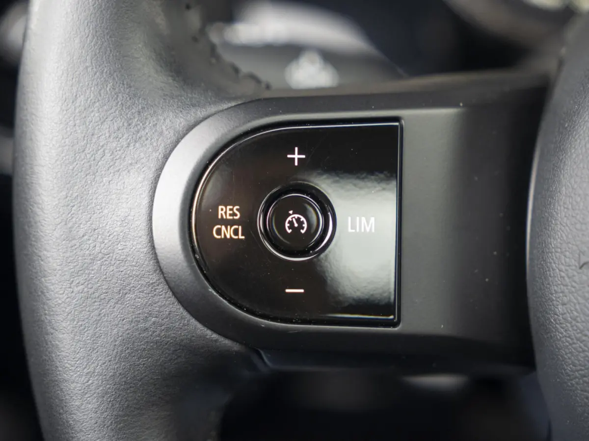 Cooper Yours leder | Panoramadak | Harman-Kardon